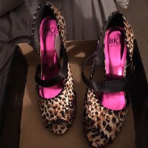 Leopard satin heels